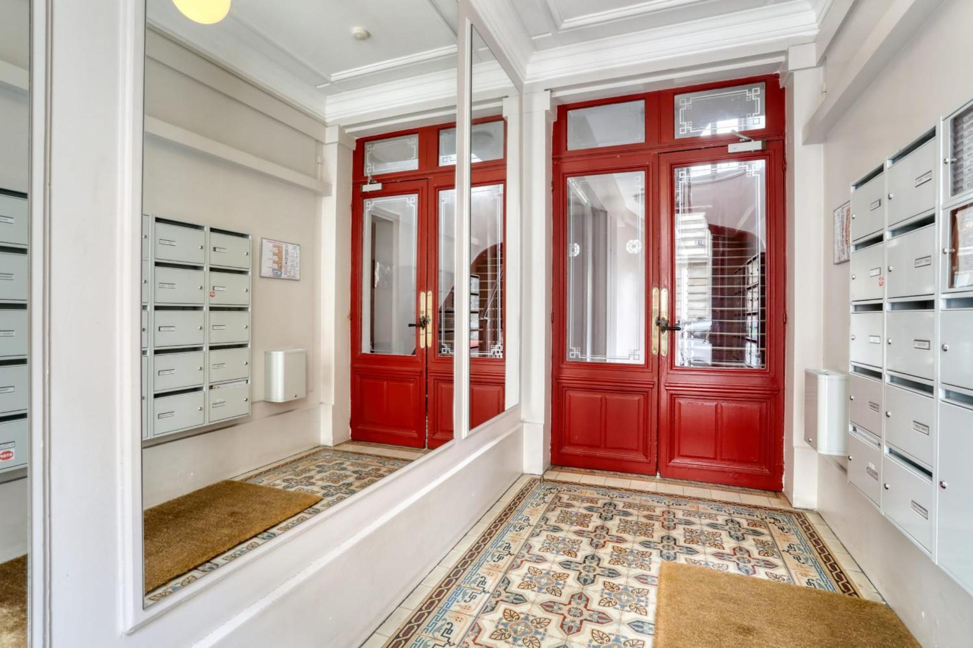 Grand Appart Spacieux Renove Paris Metro Wifi Экстерьер фото